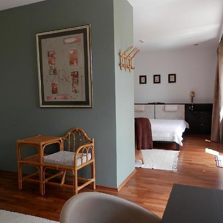 בודארוס Csiki Apartman חדר תמונה